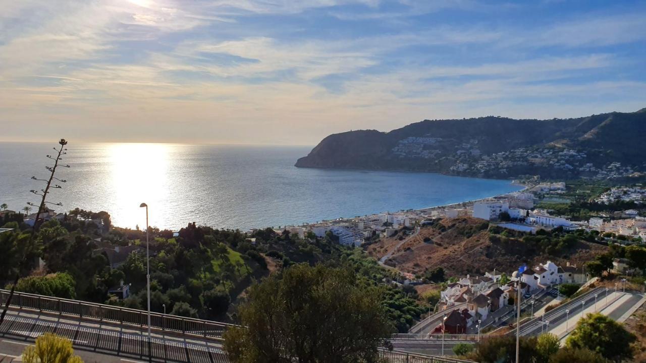 Tropical Playa La Herradura